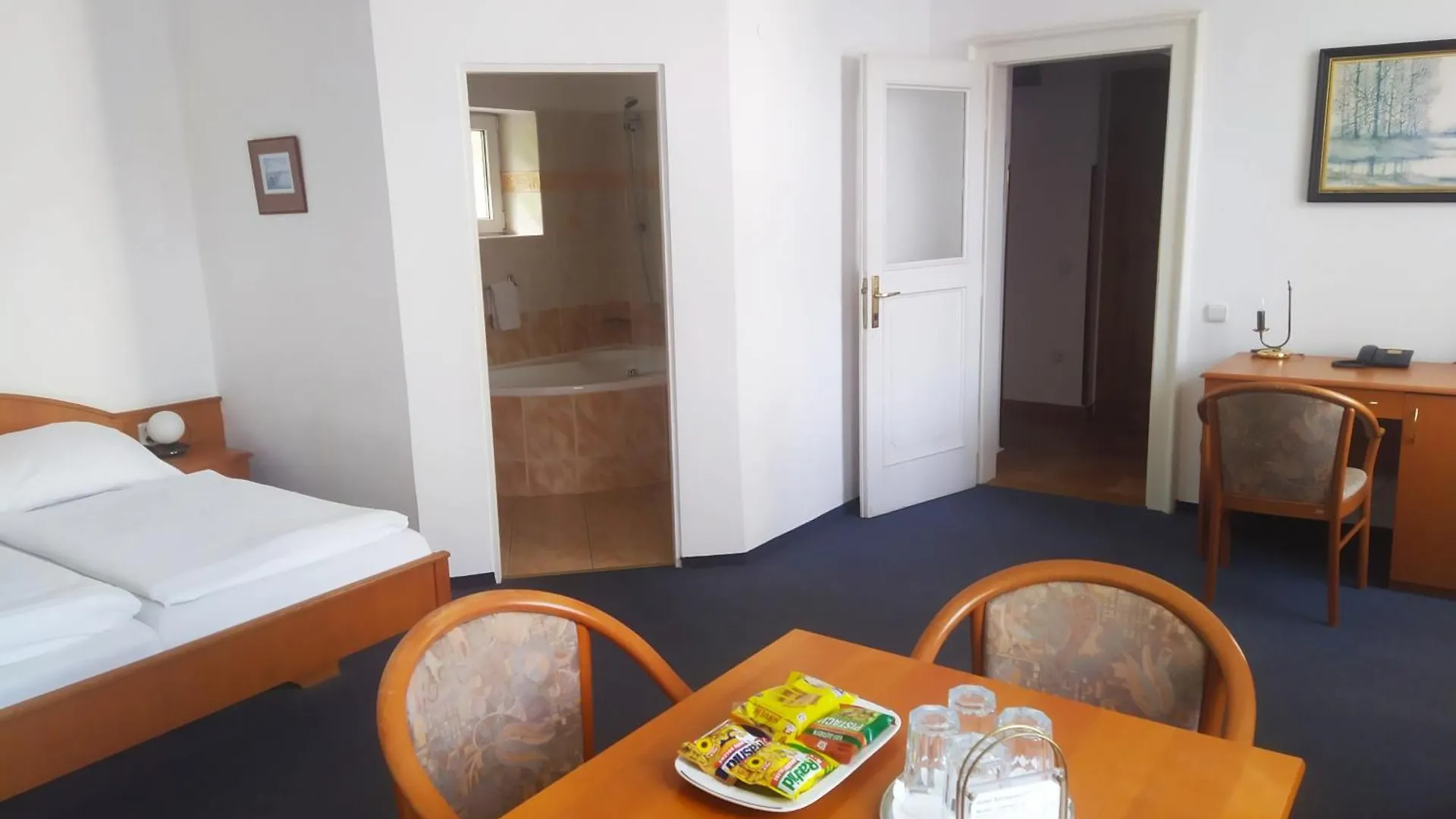 Hotel Sanssouci Prag 0*,  Tschechische Republik