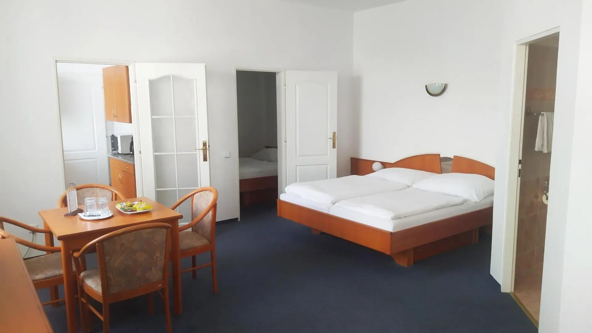 Hotel Sanssouci Prag 0*,  Tschechische Republik